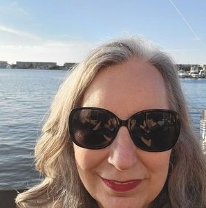 Meet your Posher, Brenda